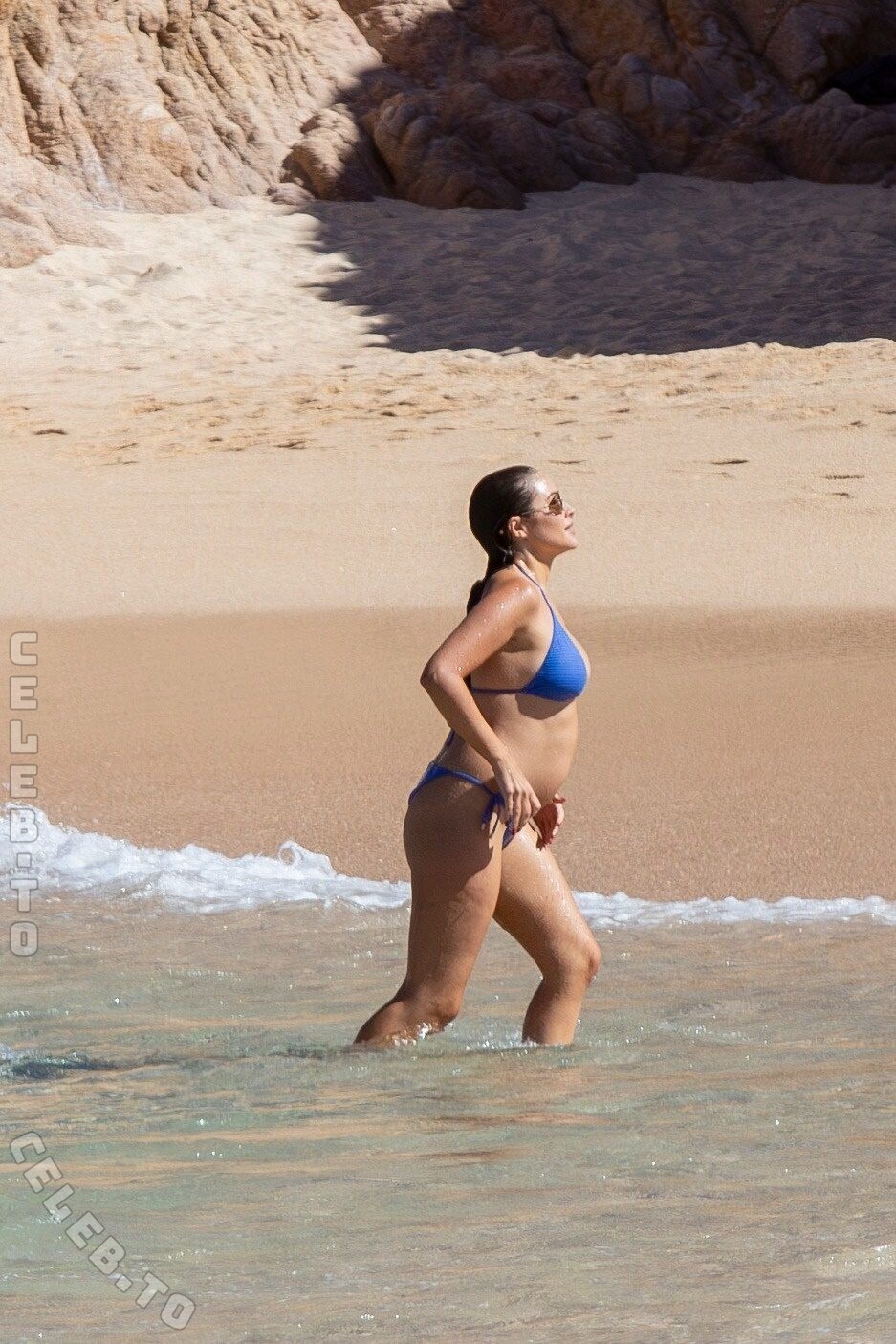 Olivia Culpo nude photo 11