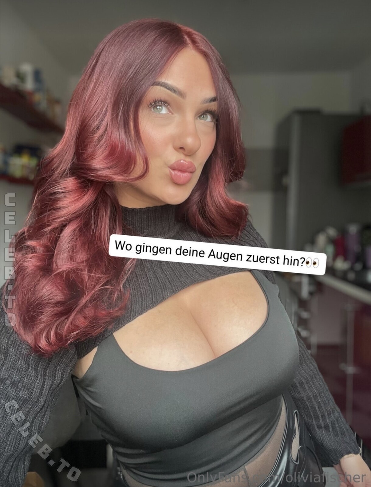 Olivia Fischer nude photo 1