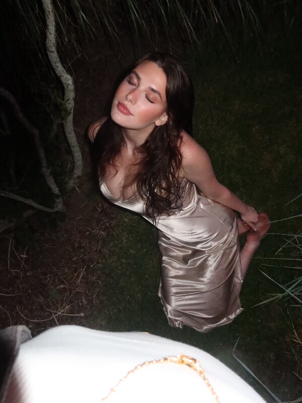 Olivia Grace Hopkins nude photo 6