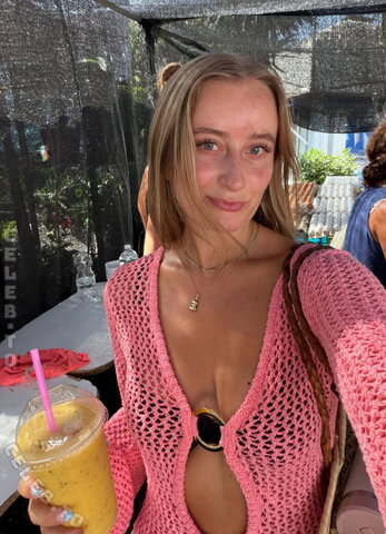 Olivia Juliane Dahl nude photo 7
