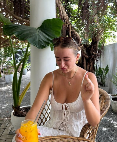 Olivia Juliane Dahl nude photo 3