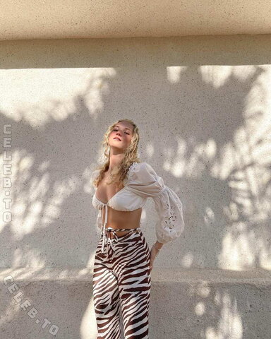Olivia Krogh nude photo 31
