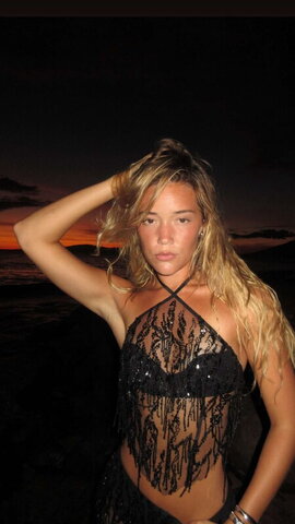 Olivia Ponton nude photo 17