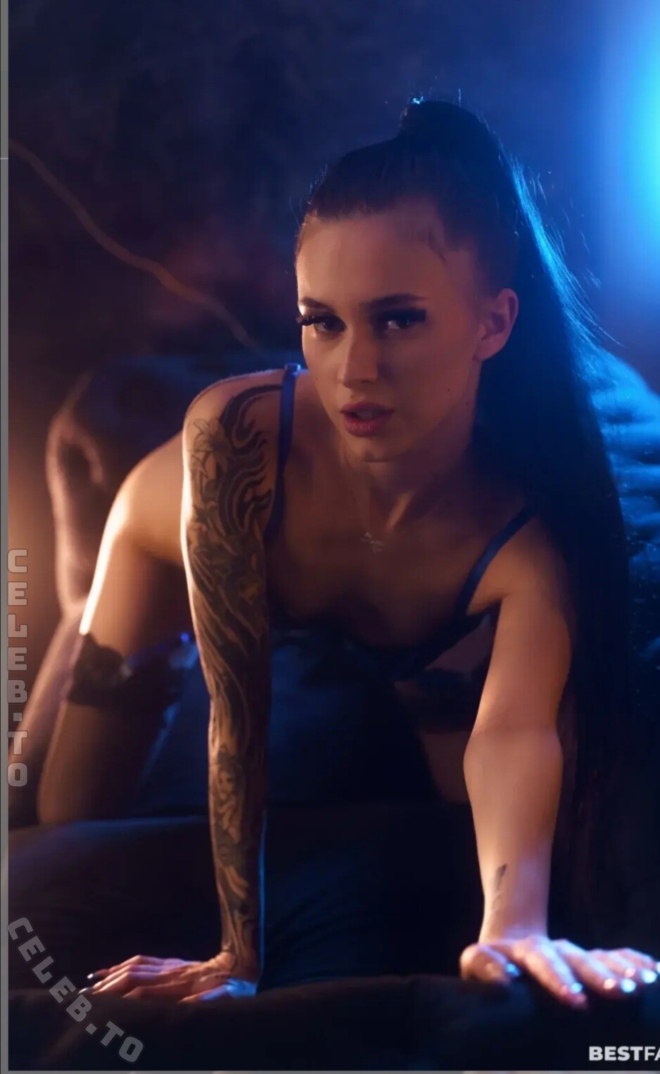 Oliviaelika nude photo 2