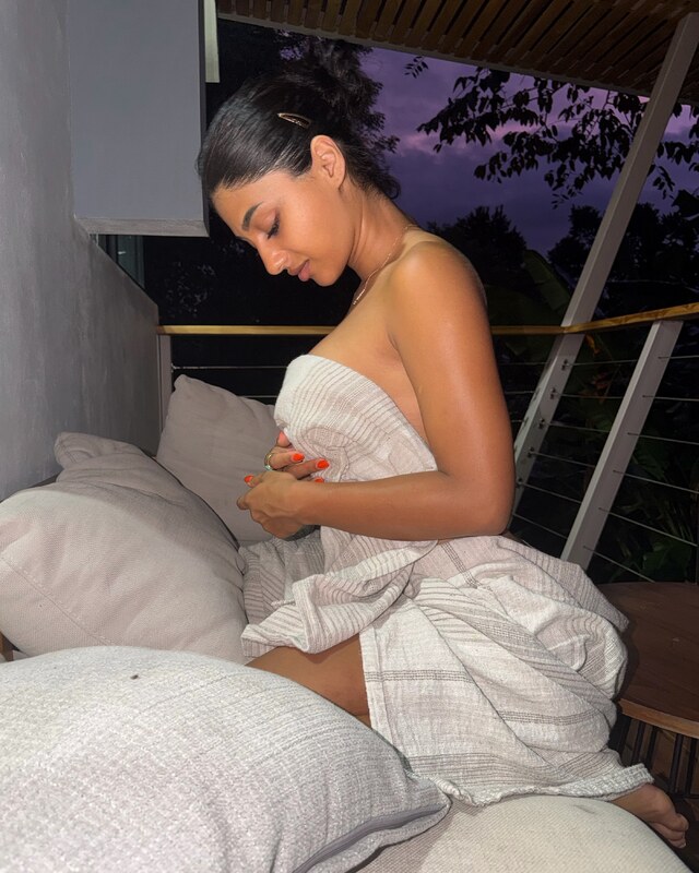 Oliviafairy nude photo 5