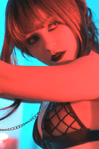 Olyashaa Hot (2 photos)