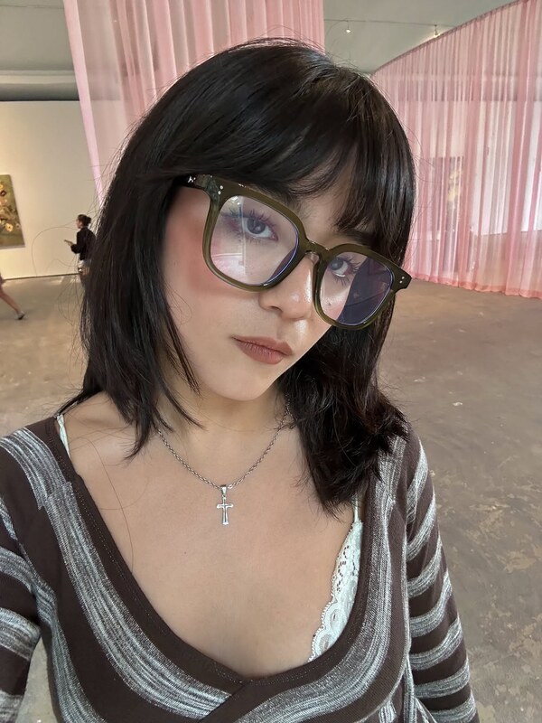 Om4ly nude photo 14