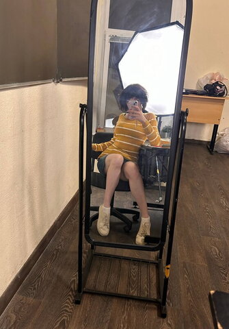Omi nude photo 1