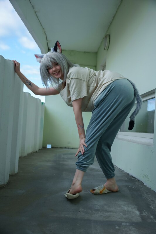 Omi nude photo 4