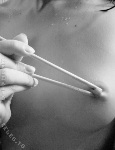 omletik007 nude photo 134
