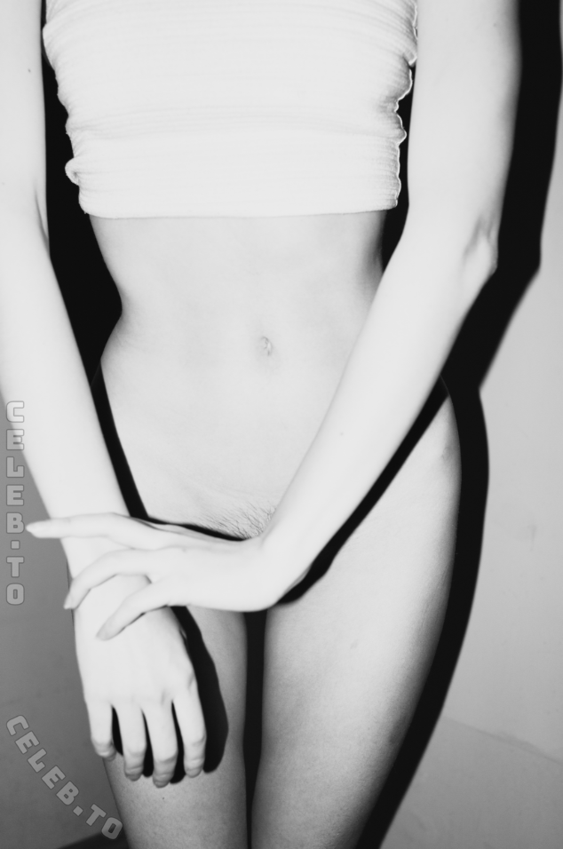 omletik007 nude photo 6