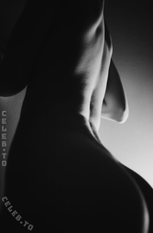 omletik007 nude photo 24