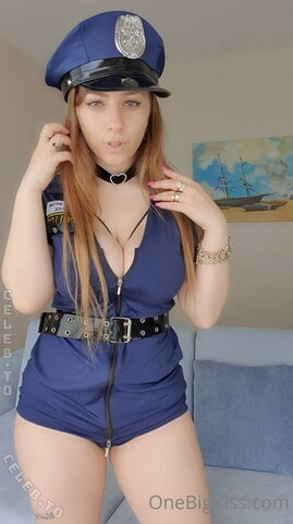 Onebigkiss nude photo 17