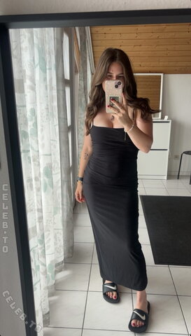 onlybellarella nude photo 1
