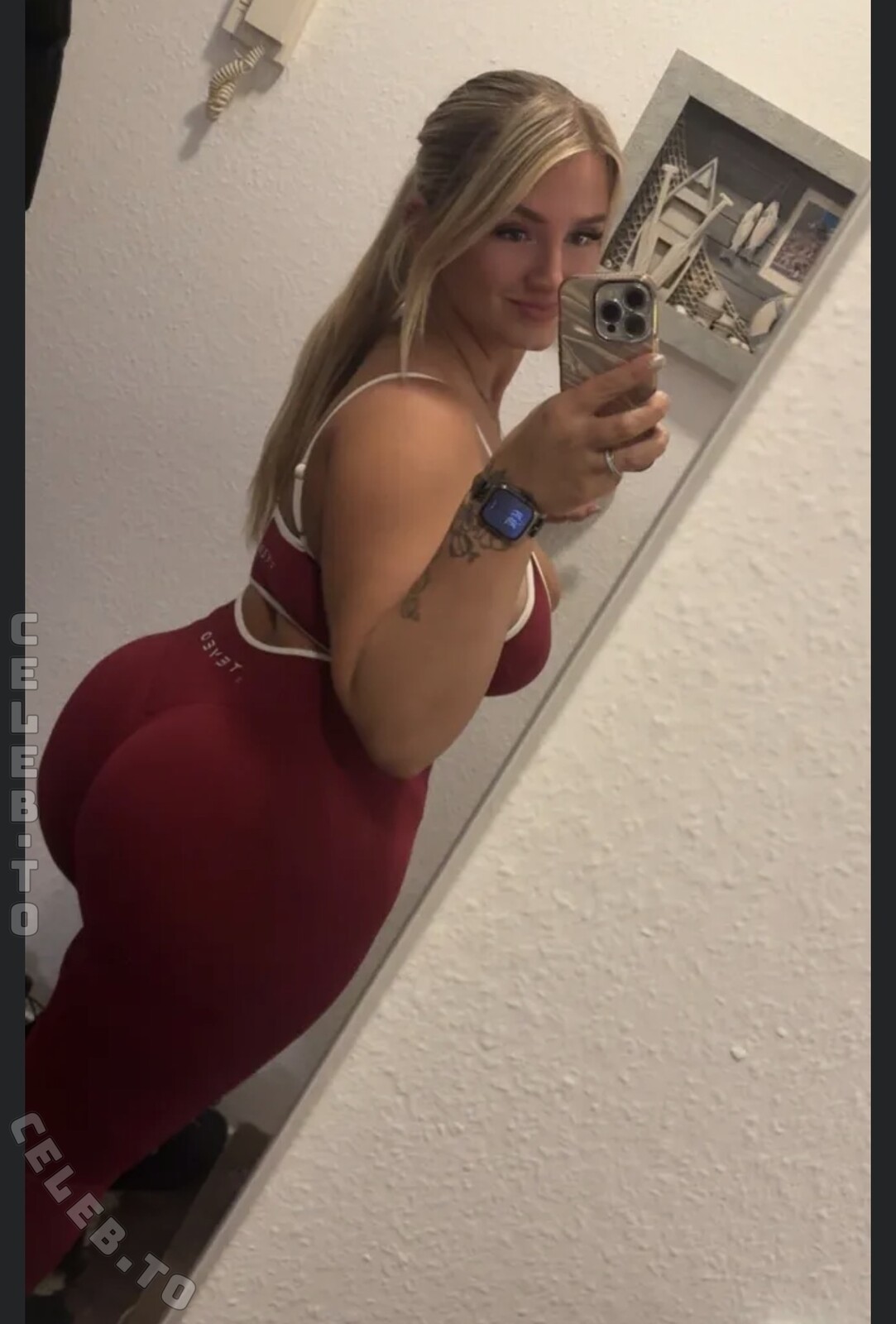 Onlygirlyouneed nude photo 2
