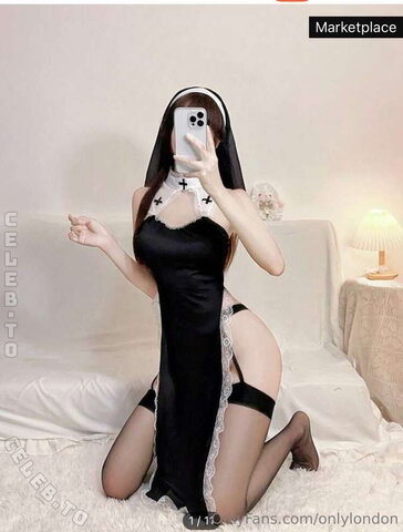 onlylondon nude photo 9