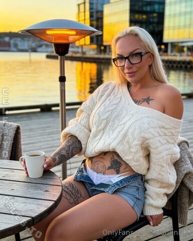 ONLYNINA nude photo 14