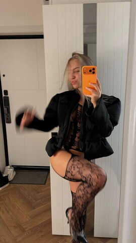 OnlyYourAmi nude photo 28
