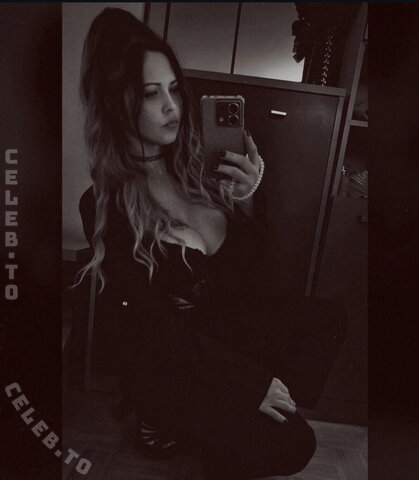 OnxFire nude photo 1