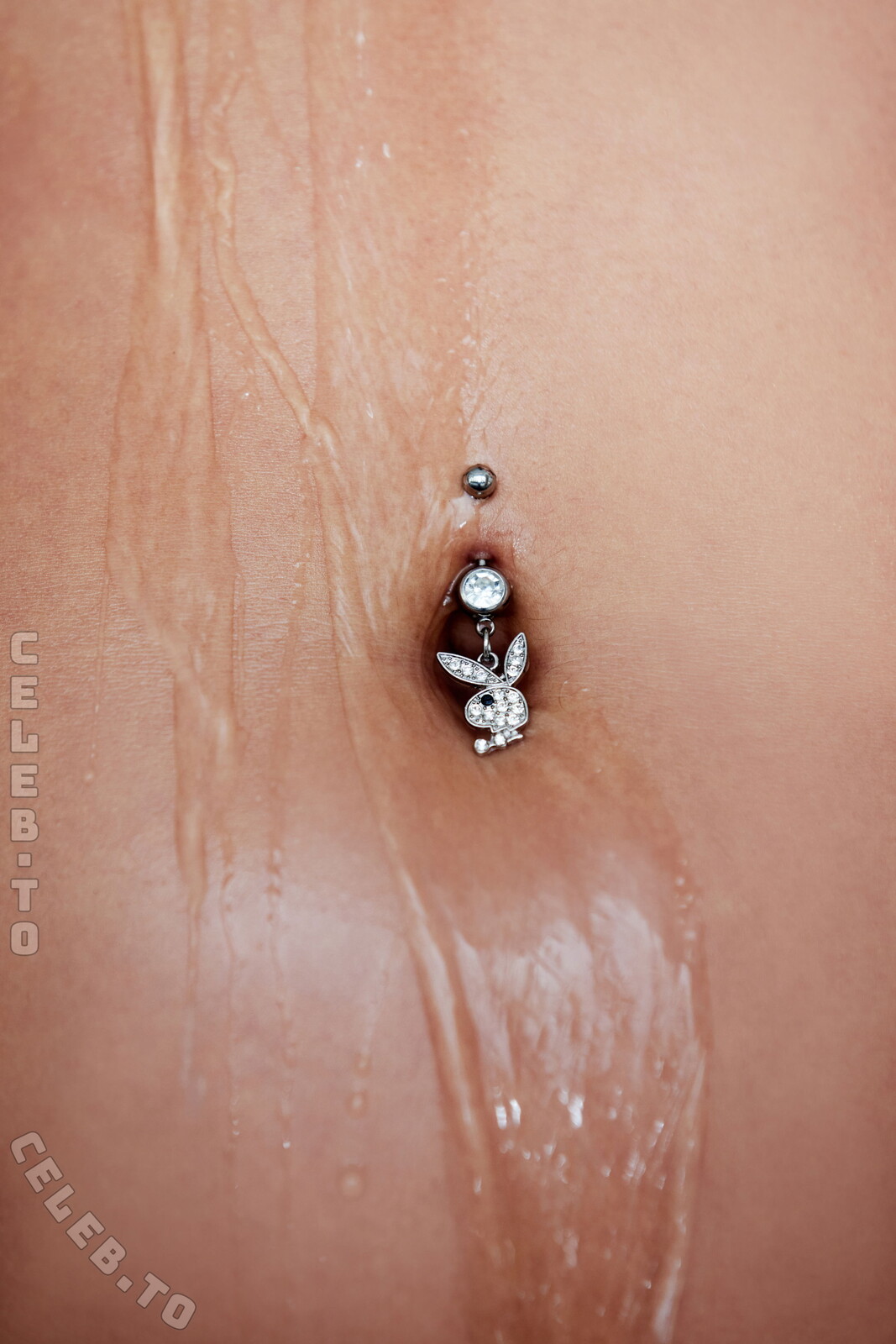 oobekkaoo nude photo 21