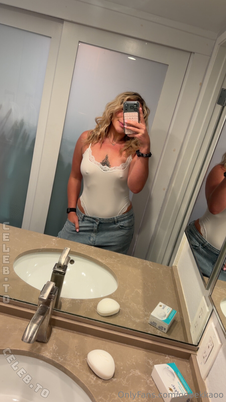 oobekkaoo nude photo 3