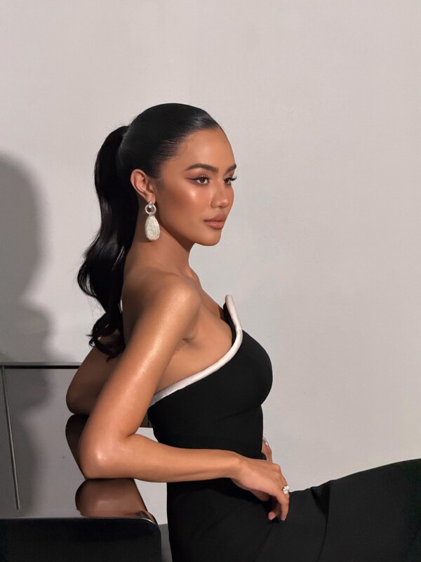 Opal Suchata nude photo 18