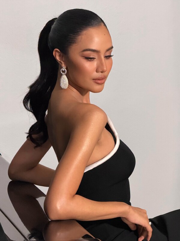 Opal Suchata nude photo 21