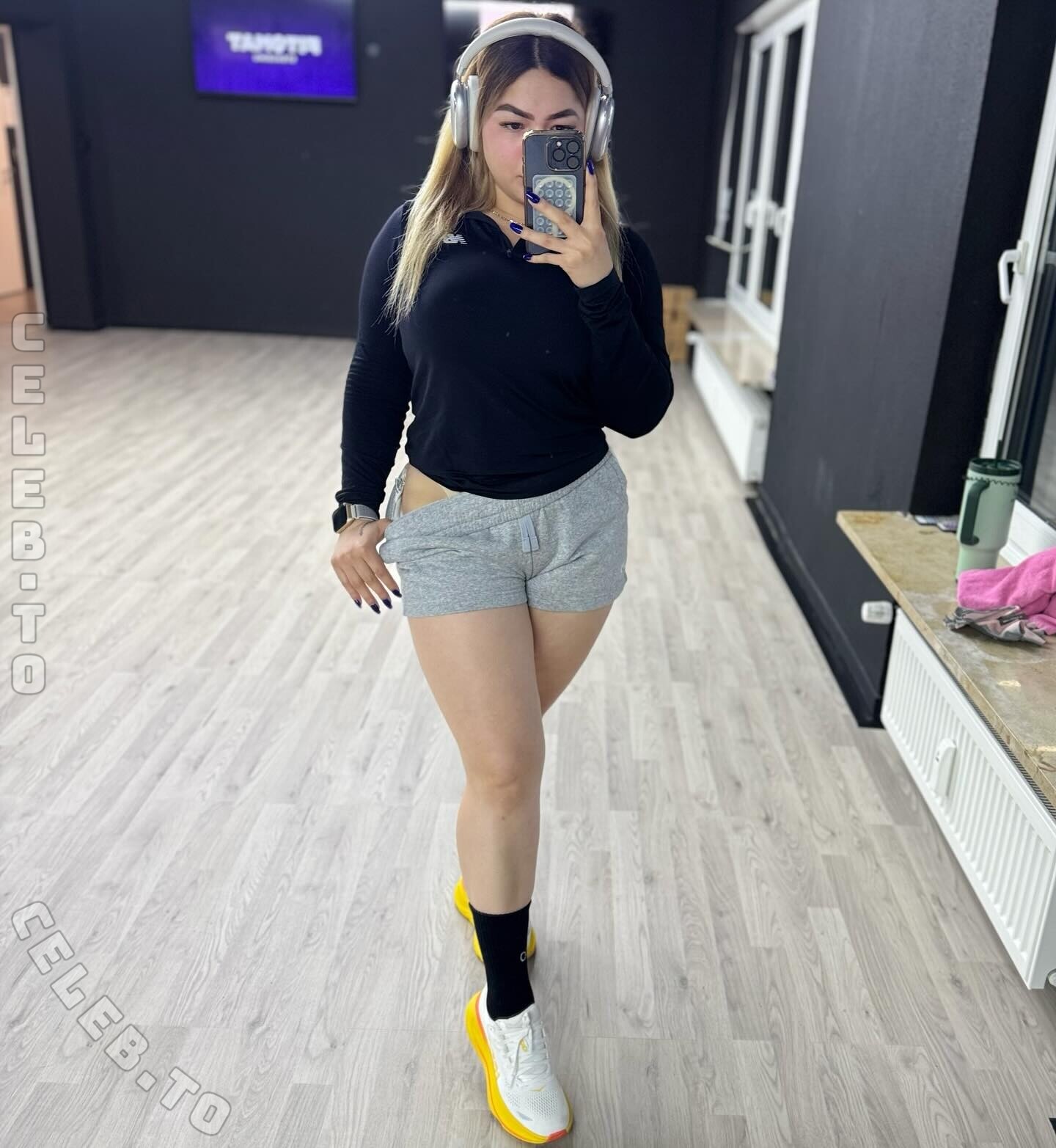 OriannaFox nude photo 11