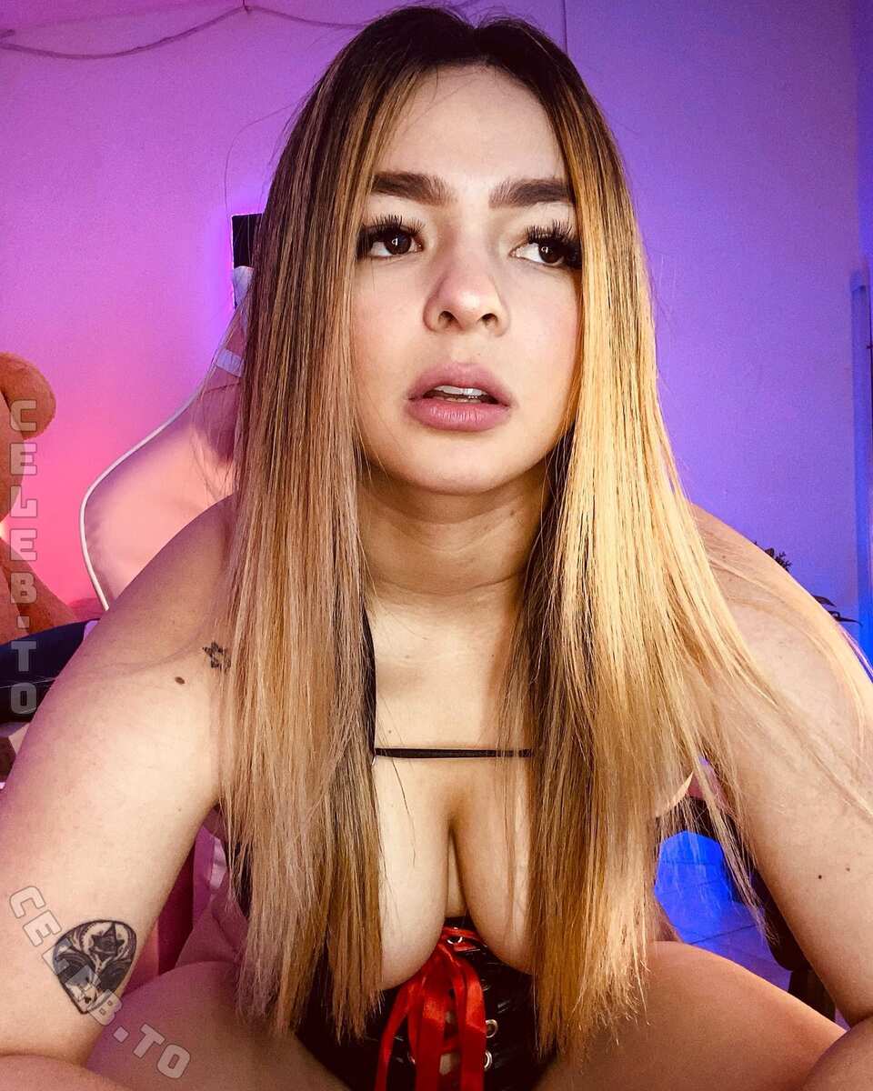OriannaFox nude photo 12