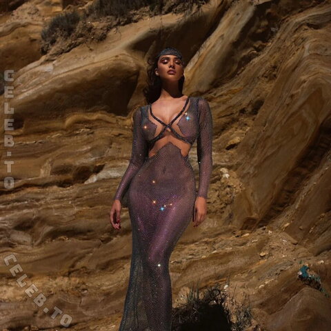 Oriola Marashi nude photo 5