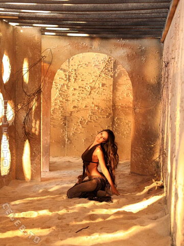 Oriola Marashi nude photo 81
