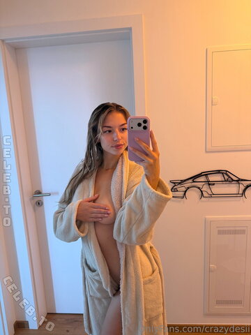 Ossi Desi – Just out of the shower... do you like what you see or do you need more?😈 (Source quality)