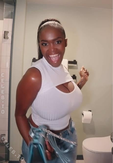 Oti Mabuse nude photo 3