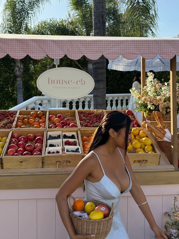 Overitabby nude photo 31