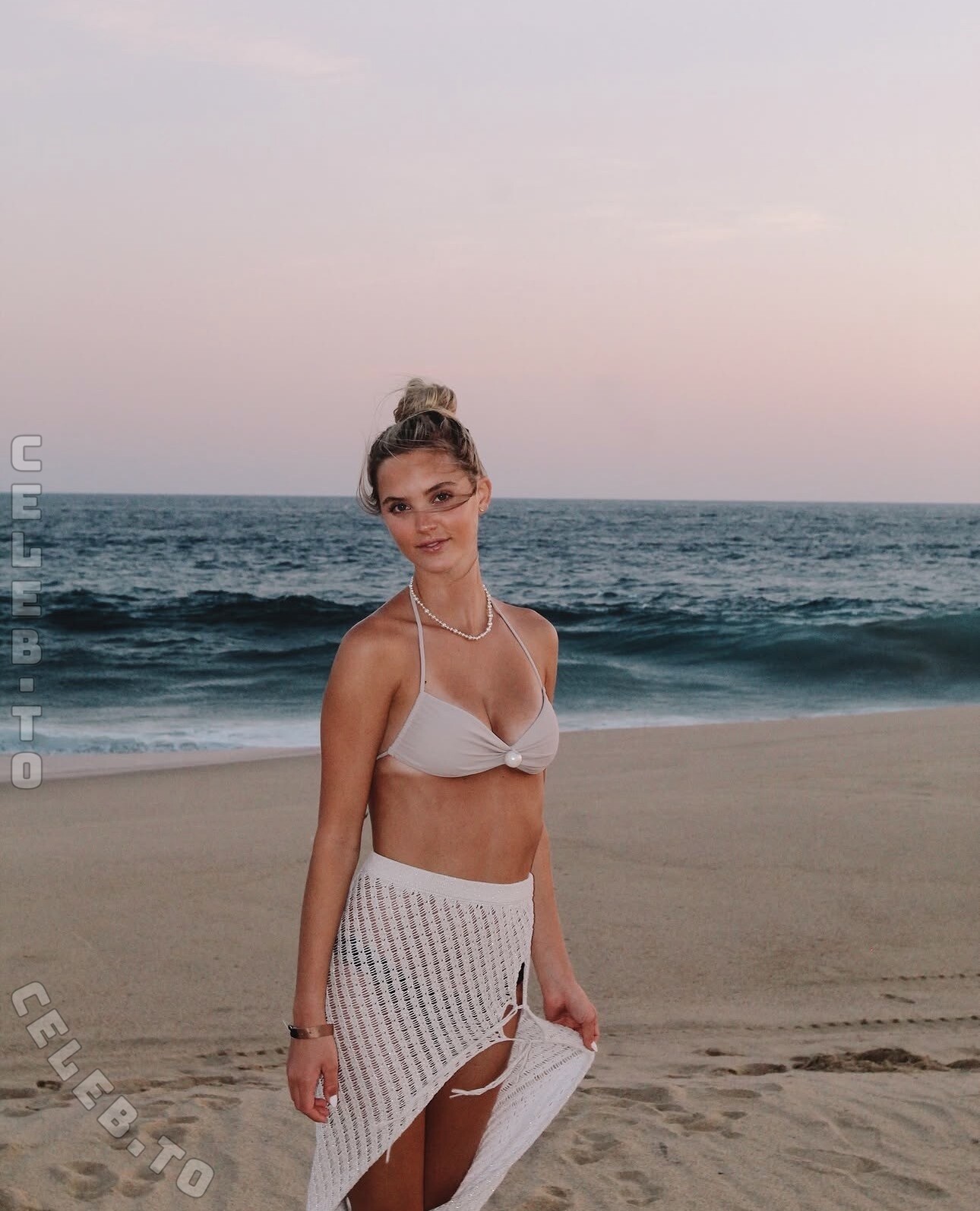 Paige Mackenzie nude photo 1