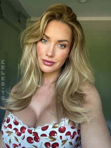 Paige Spiranac Hot (5 photos)