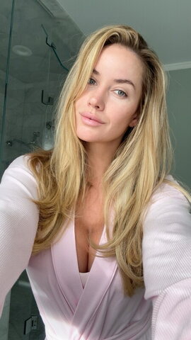 Paige Spiranac Hot (3 photos)