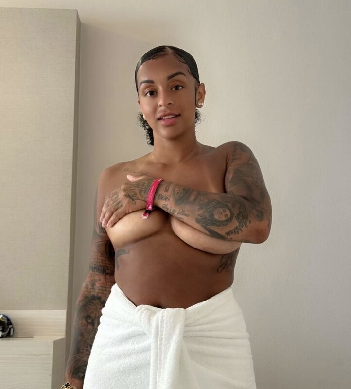 Paigey Cakey nude photo 1