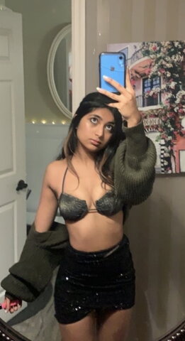 Palak Khurana nude photo 9