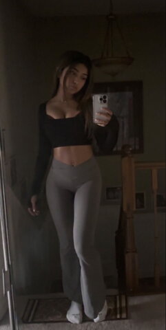 Palak Khurana nude photo 7