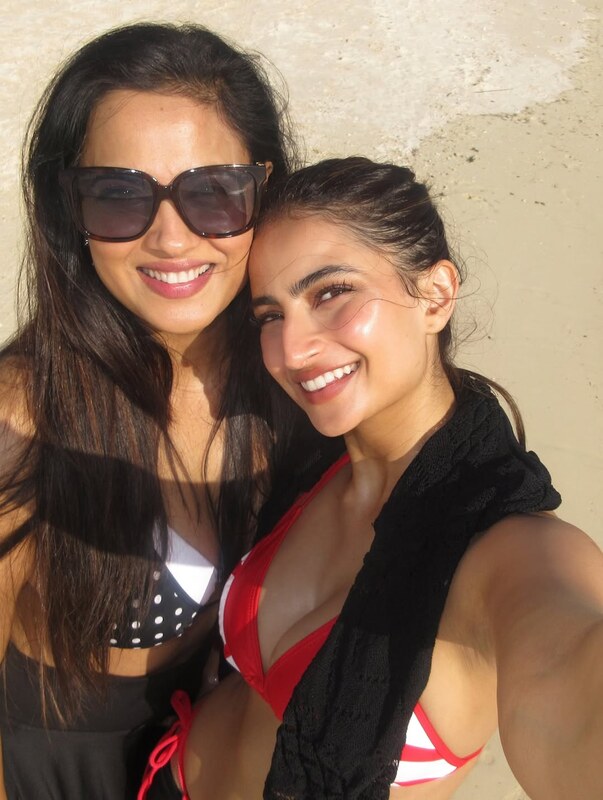 Palak Tiwari nude photo 3