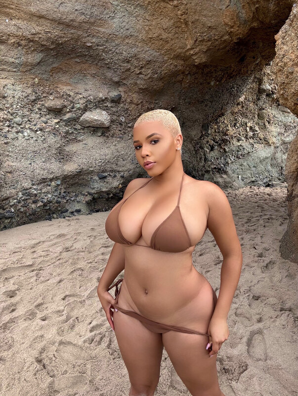 Palyce Savage nude photo 26