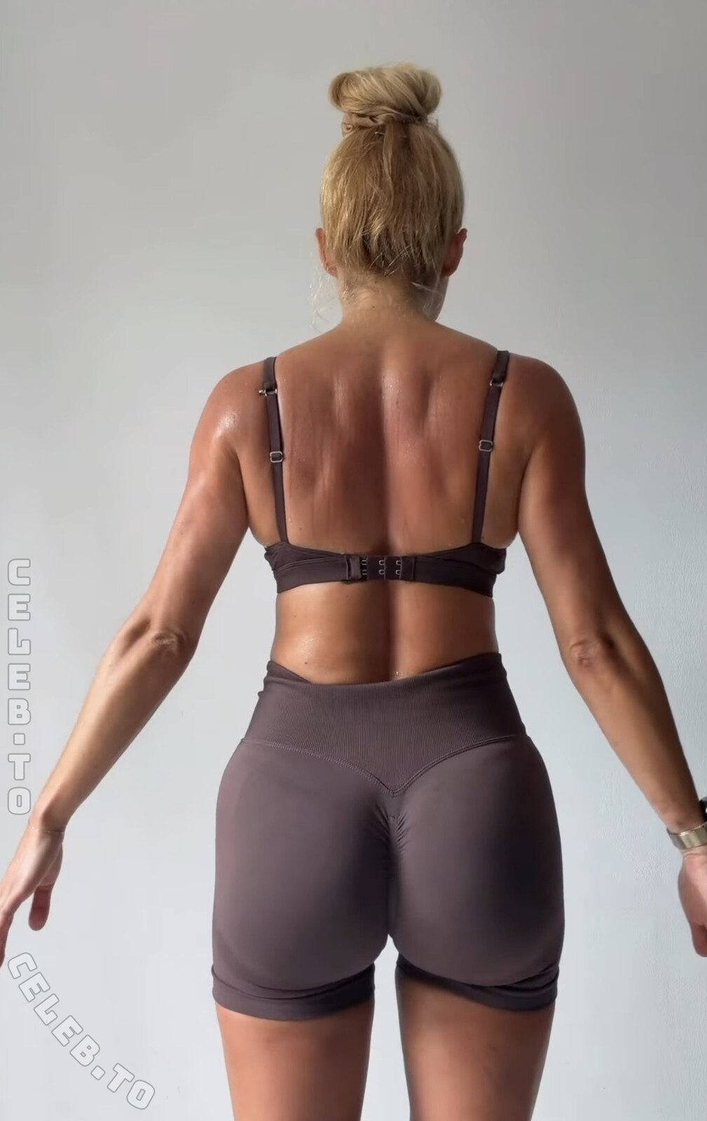 Pamela Reif nude photo 1