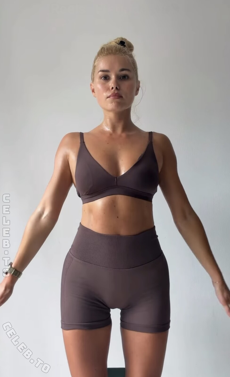 Pamela Reif nude photo 2