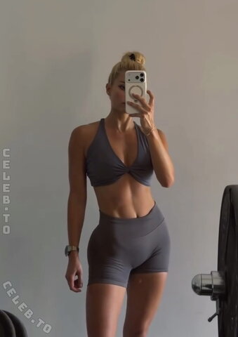 Pamela Reif nude photo 8