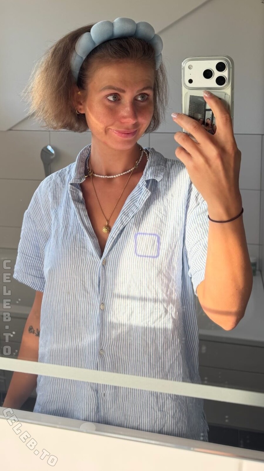 pamelaxbar nude photo 1