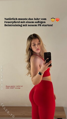 Pantheriaa nude photo 1