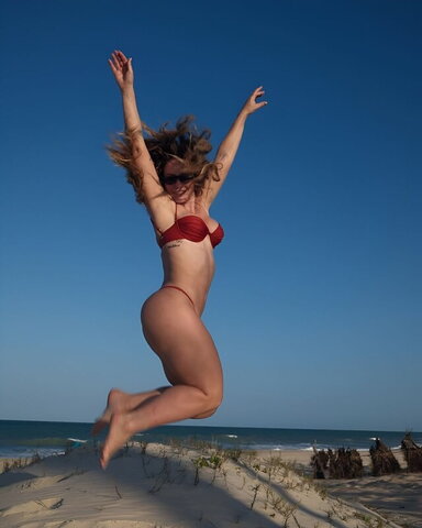 Paolla Oliveira nude photo 1