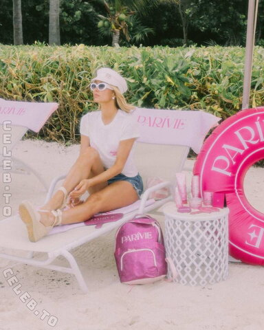 Paris Hilton nude photo 51