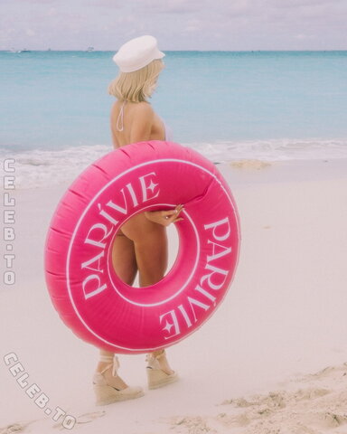 Paris Hilton nude photo 12